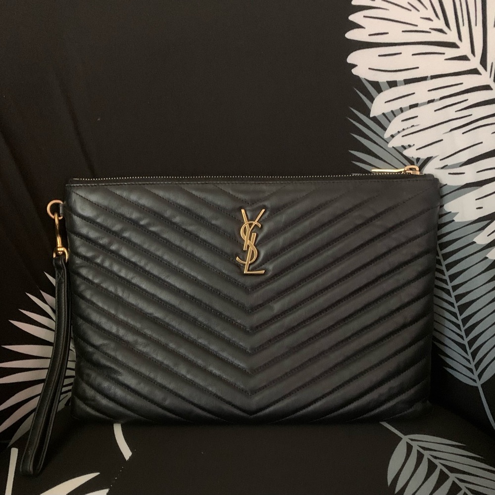 Authentic Yves Saint Laurent (YSL) Large Clutch/Wristlet in EUC condition
